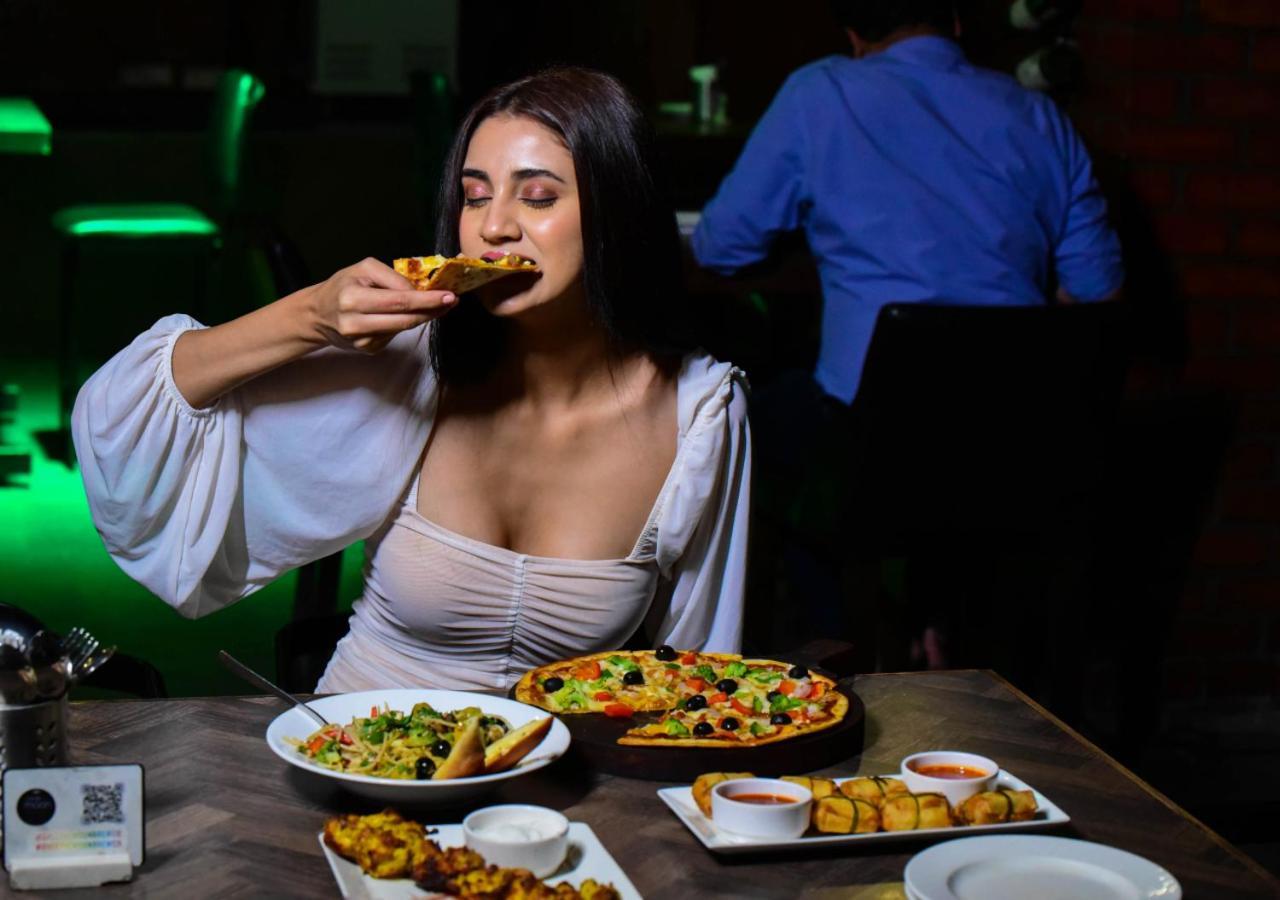 היידראבד Bloom Hotel - Gachibowli מראה חיצוני תמונה